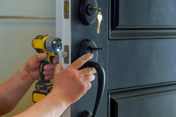 Navigating Lock Emergencies with Confidence: The Pivotal Role of Emergency Locksmiths in Fort Collins